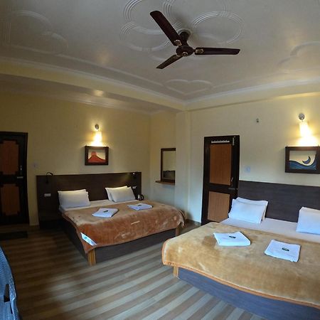Hotel The Royal Orchard Kasol Exterior foto