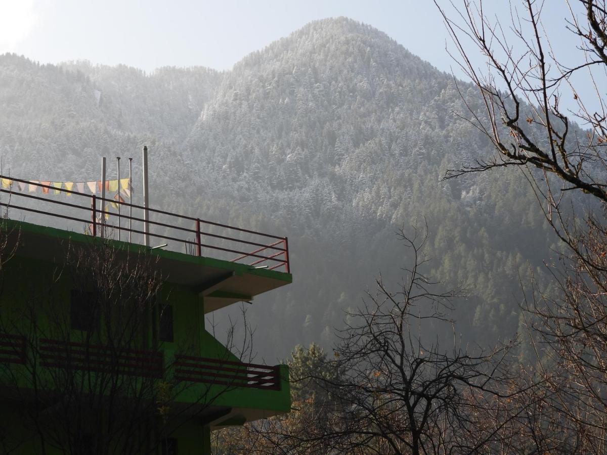 Hotel The Royal Orchard Kasol Exterior foto